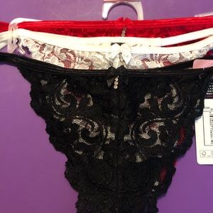 Lot of 3 plus size panties so XXL 2XL XXXL 3XL